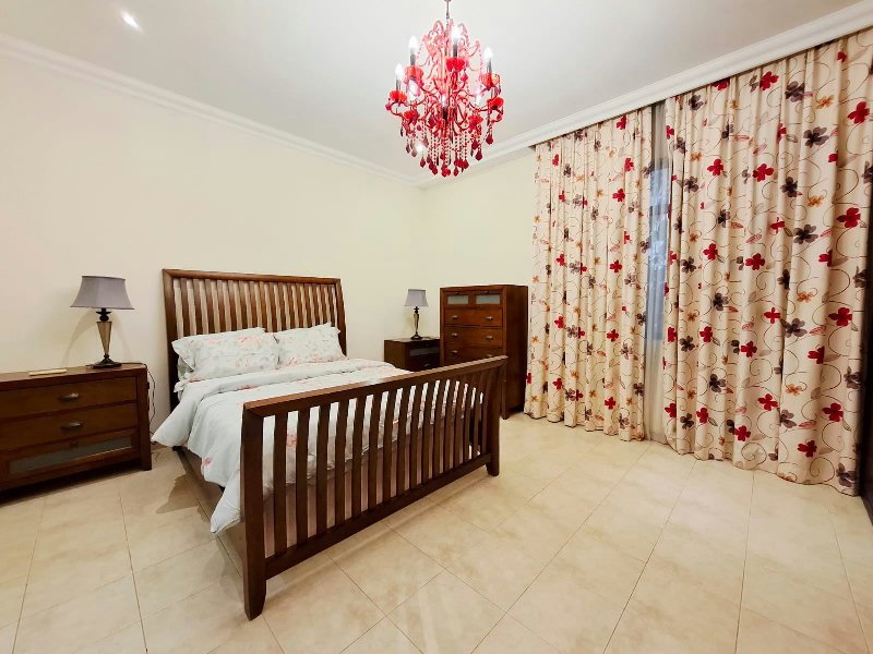 NAVY APPROVED-MODERN-SPACIOUS-PRVATE GARDEN – Slide 17