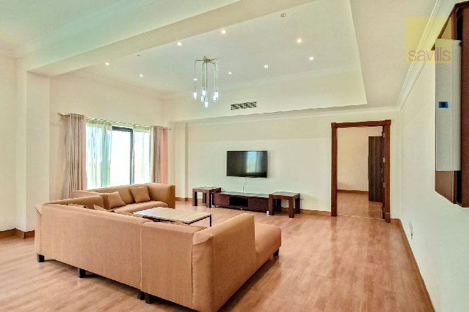 Extremely Spacious Penthouse With Terrace! - View 2
