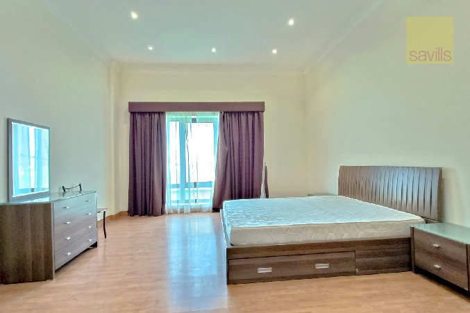 Extremely Spacious Penthouse With Terrace! – Slide 6