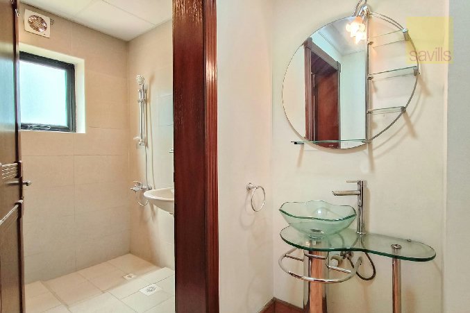 Extremely Spacious Penthouse With Terrace! – Slide 12