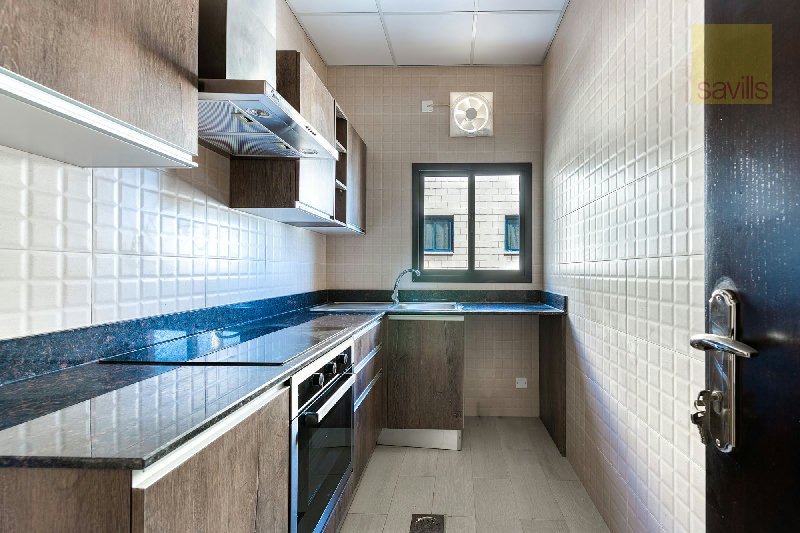 Peaceful Area | Renovated Building | Cosy – Slide 4