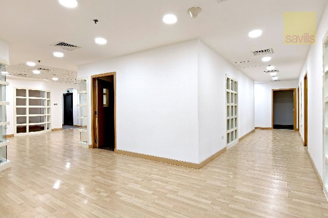 Move-In Ready Office | Heart of Seef Business Hub! โ Slide 2