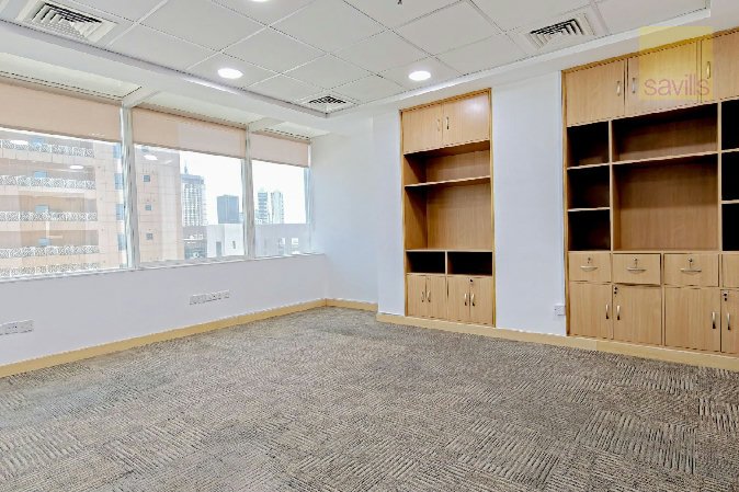 Move-In Ready Office | Heart of Seef Business Hub! โ Slide 4
