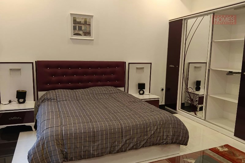 Luxury 3 Story 2 Bedroom Apartment – Slide 8