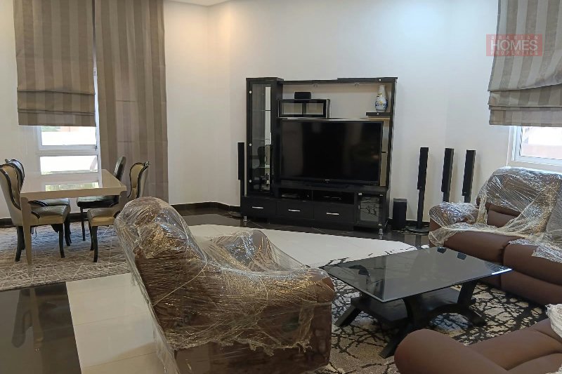 Luxury 3 Story 2 Bedroom Apartment – Slide 3