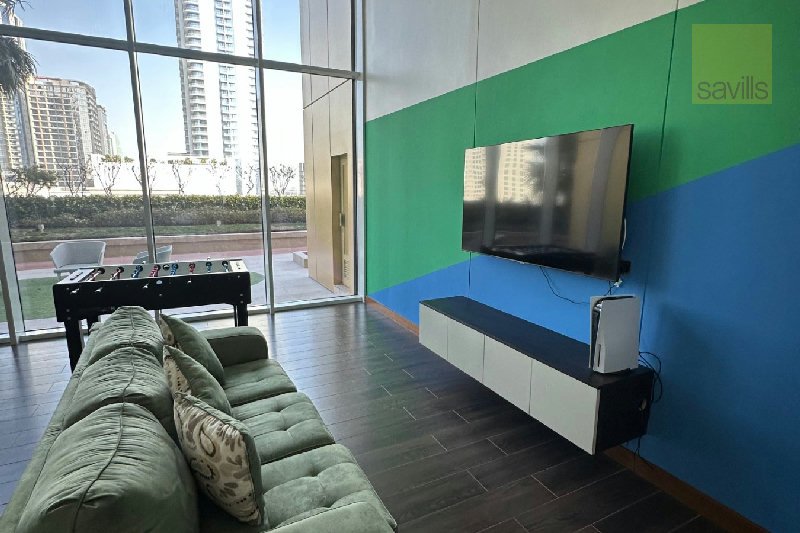 Your Perfect Urban Retreat Awaits – Slide 10