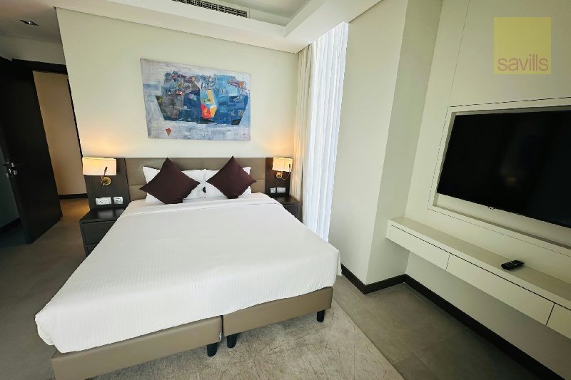 Grand Living in the Heart of Seef – Slide 4