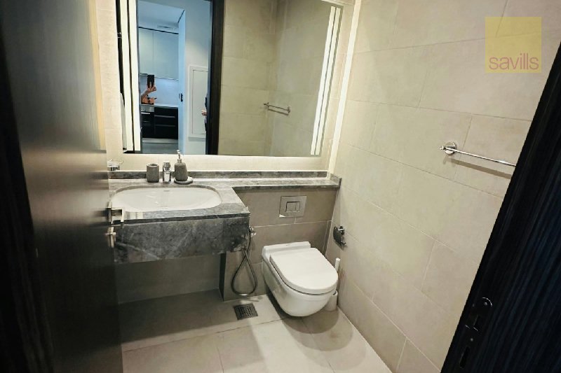 Grand Living in the Heart of Seef – Slide 9