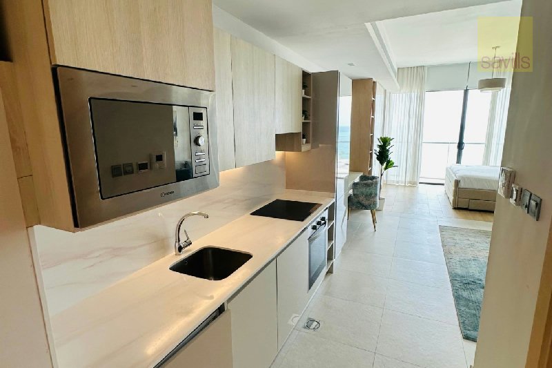 Stunning Seafront Studio | Uninterrupted Sea Views – Slide 3