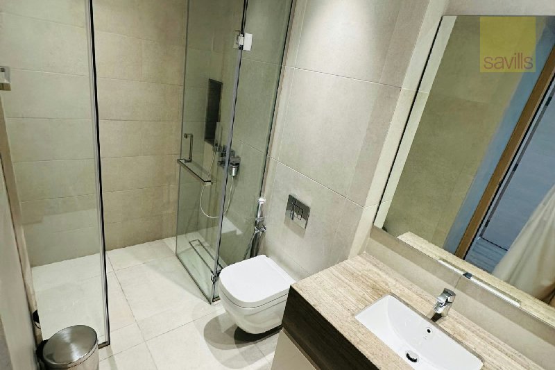 Luxury 2-Bedroom Seafront Apartment – Slide 7