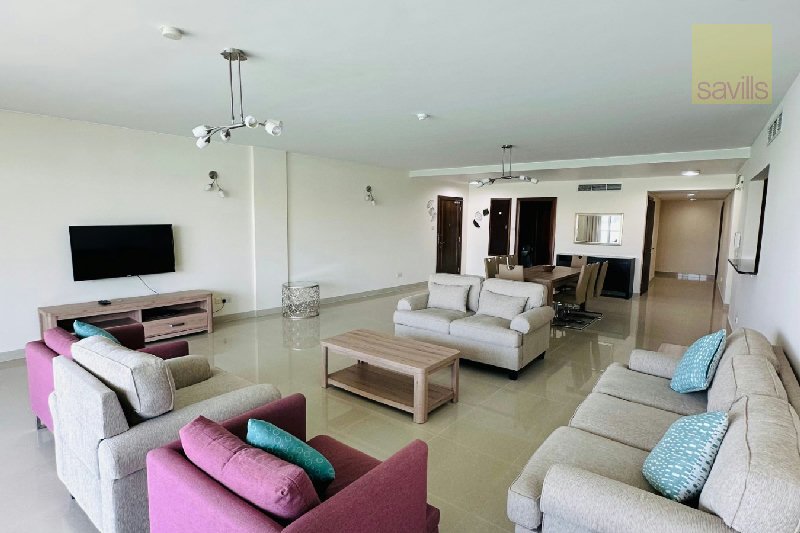 Magnificent 4-Bedroom Beachfront Home – Slide 7