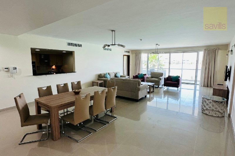 Magnificent 4-Bedroom Beachfront Home – Slide 5