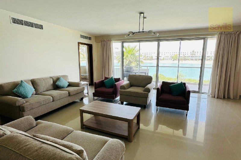 Magnificent 4-Bedroom Beachfront Home – Slide 6