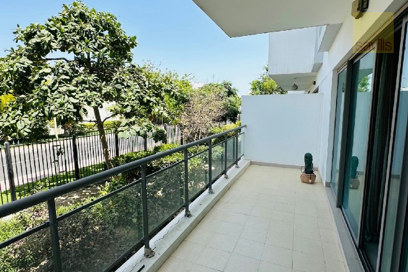 1-Bedroom Apartment – Slide 1