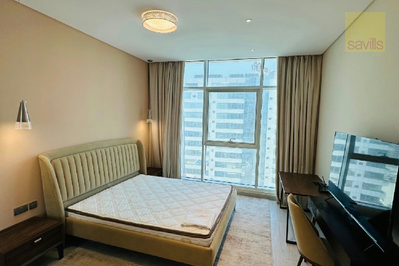 Luxury 2-Bedroom Apartment  – Slide 3
