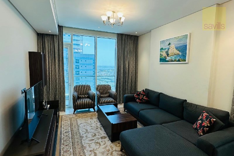 Luxury 2-Bedroom Apartment  – Slide 4