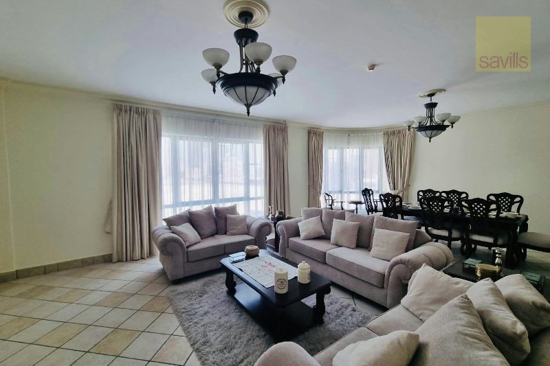 Spacious 3-Bedroom Apartment – Slide 5