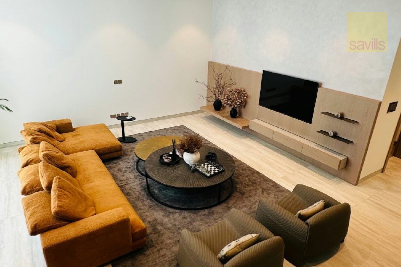 Ultra Luxury 4-Bedroom Villa with Rooftop Pool & Sea Views – Slide 9