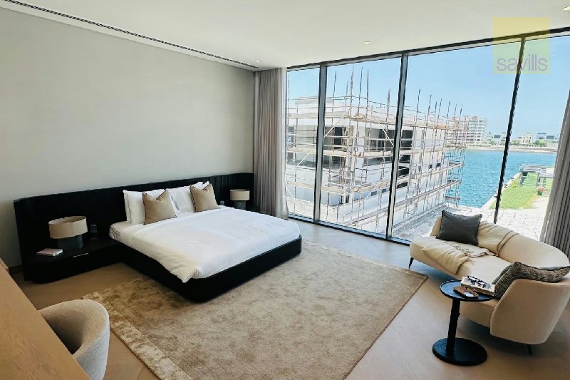 Ultra Luxury 4-Bedroom Villa with Rooftop Pool & Sea Views – Slide 10