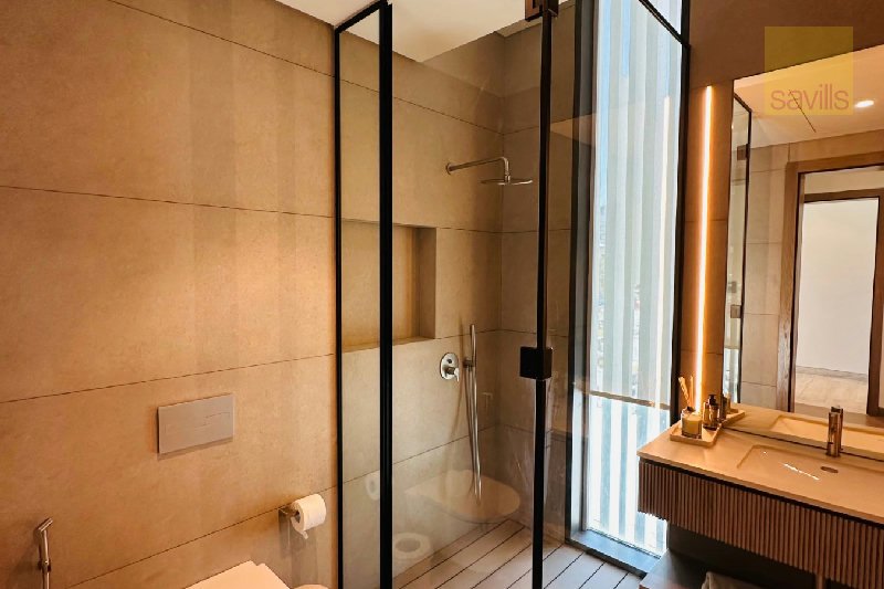 Ultra Luxury 4-Bedroom Villa with Rooftop Pool & Sea Views – Slide 17