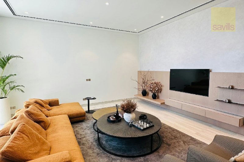 Ultra Luxury 4-Bedroom Villa with Rooftop Pool & Sea Views – Slide 18