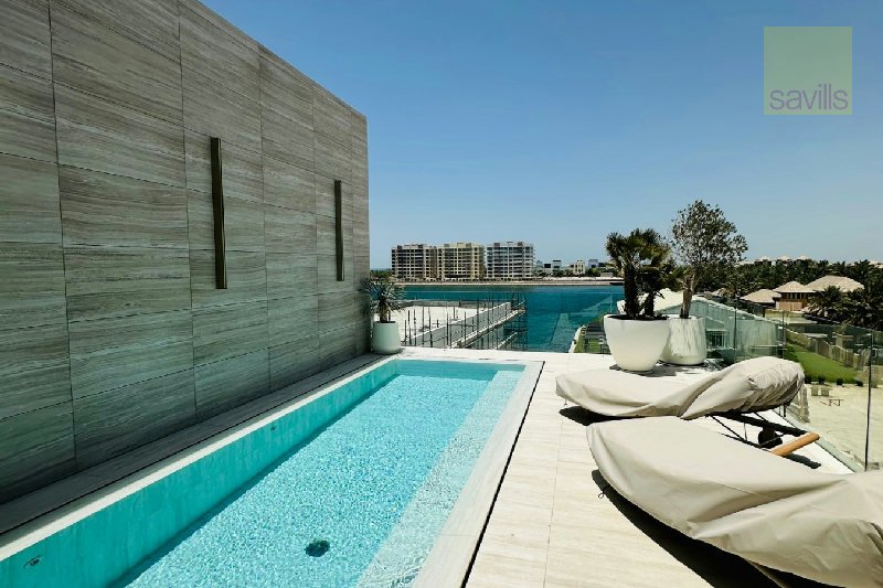 Ultra Luxury 4-Bedroom Villa with Rooftop Pool & Sea Views – Slide 21