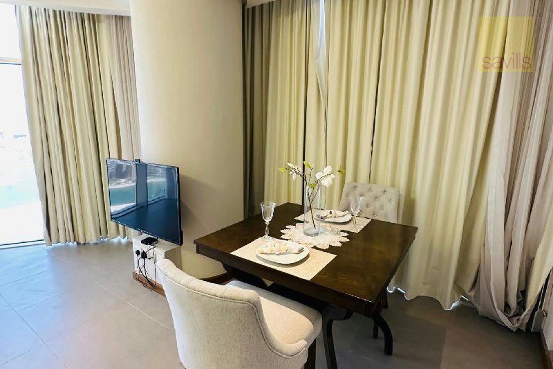 Luxury 1-Bedroom Apartment – Slide 8