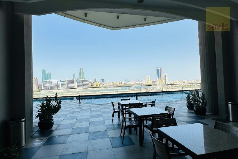 Luxury 1-Bedroom Apartment – Slide 14