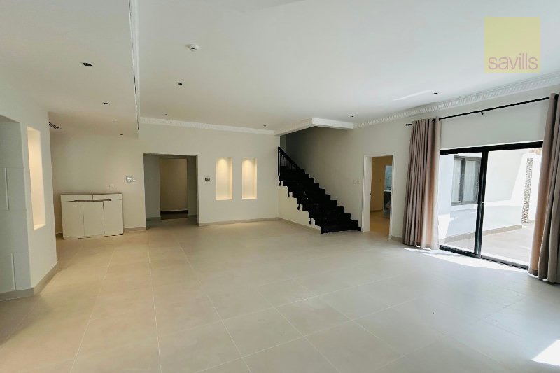 Absolutely Stunning Fully Renovated Villa Close to St Christopher's School - View 3