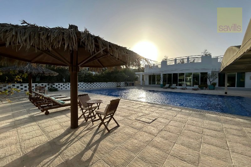 Fabulous compound villa in prime location - Main view