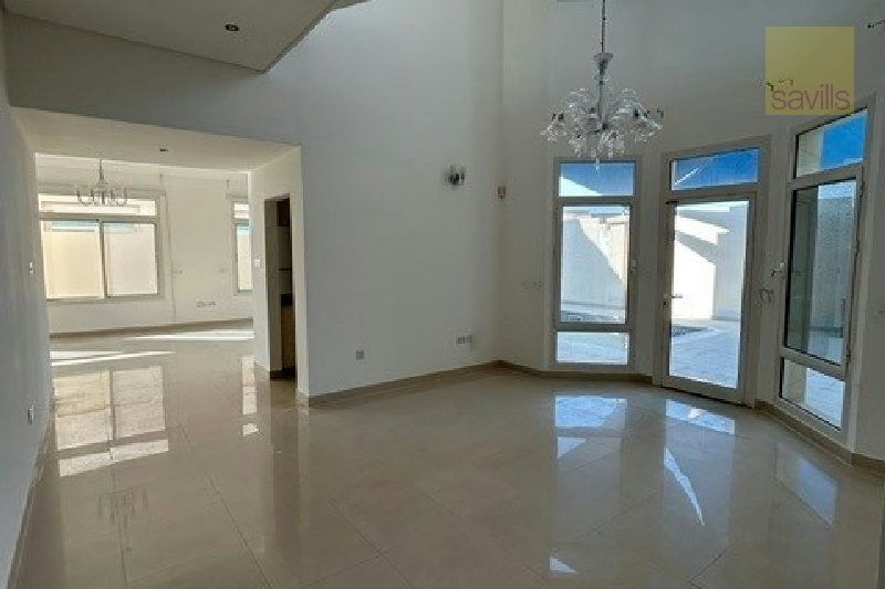 Perfectly Located | 4 Bed Villa | Popular Family Compound – Slide 2