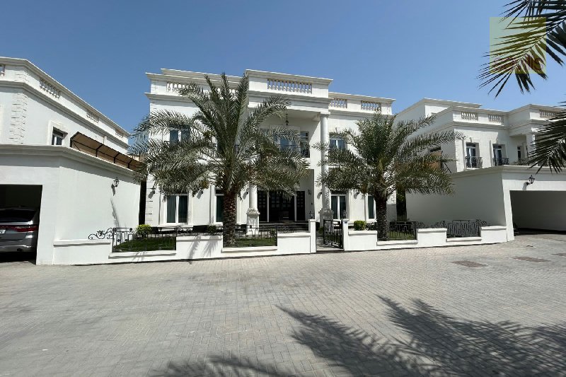 Exceptional Villa with top notch finishing  – Slide 1