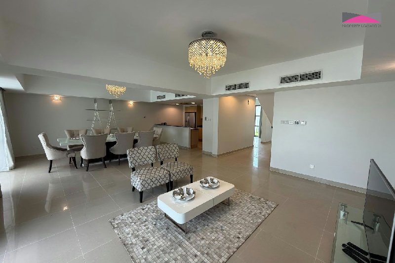 EXCEPTIONAL PRIME BEACHFRONT LOCATION WITH PRIVATE POOL  – Slide 5