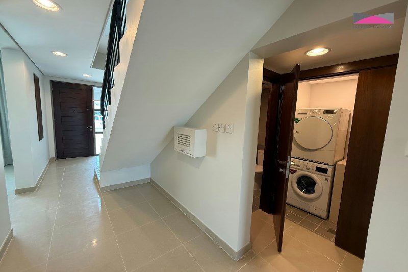 EXCEPTIONAL PRIME BEACHFRONT LOCATION WITH PRIVATE POOL  – Slide 7