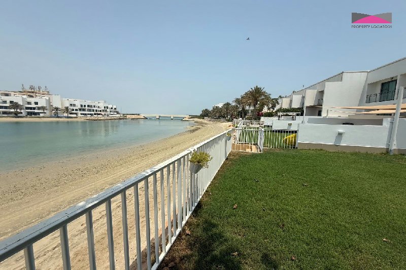 EXCEPTIONAL PRIME BEACHFRONT LOCATION WITH PRIVATE POOL  – Slide 18