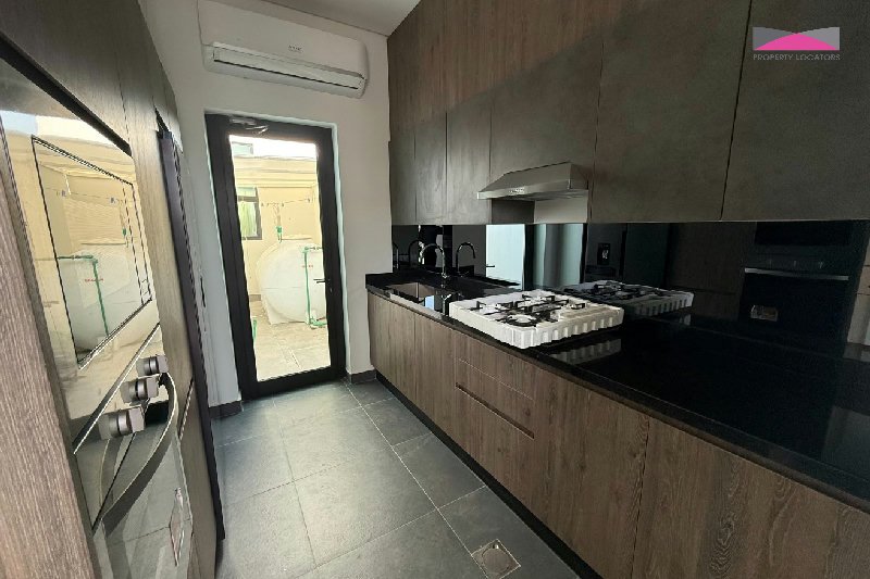 DISCOVER A HOME THAT COMPLEMENTS YOUR LIFESTYLE – Slide 25