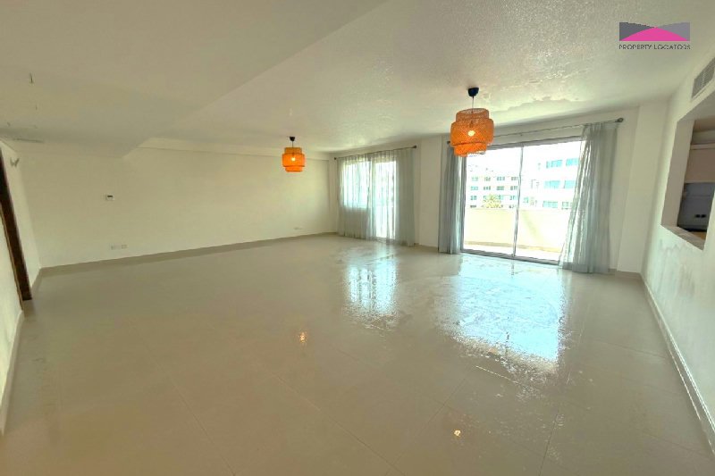 BEACHFRONT BLISS ♦ COMMON POOL ♦ SANDY BEACH – Slide 7