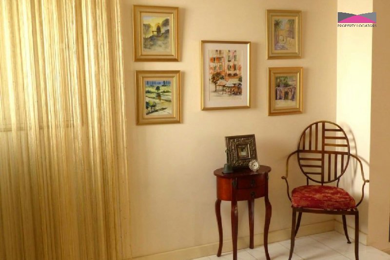 CANAL VIEW VILLA | PRIVATE MOORING | GARDEN SPACE – Slide 6