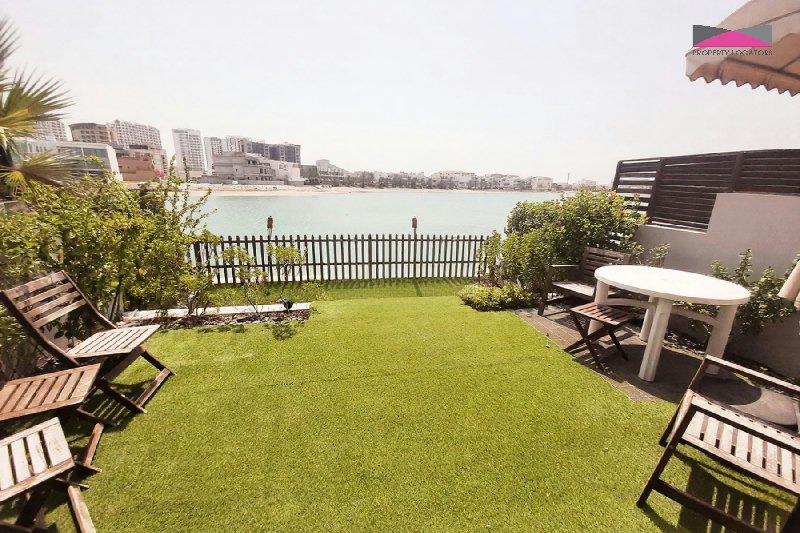 STUNNING SEAFRONT VILLA | PRIVATE GARDEN | MOVE-IN READY - Main view