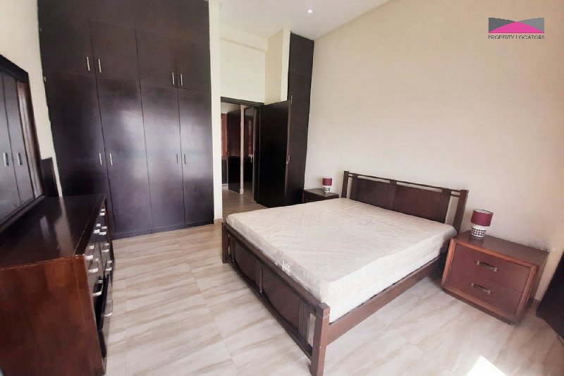 STUNNING SEAFRONT VILLA | PRIVATE GARDEN | MOVE-IN READY – Slide 8