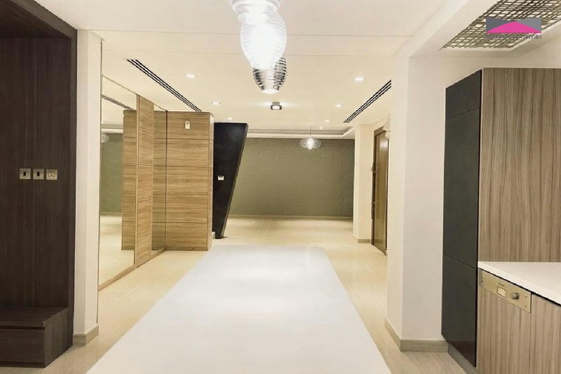 SPACIOUS BEACHFRONT VILLA | PRIME LOCATION | GREAT FACILITIES – Slide 4