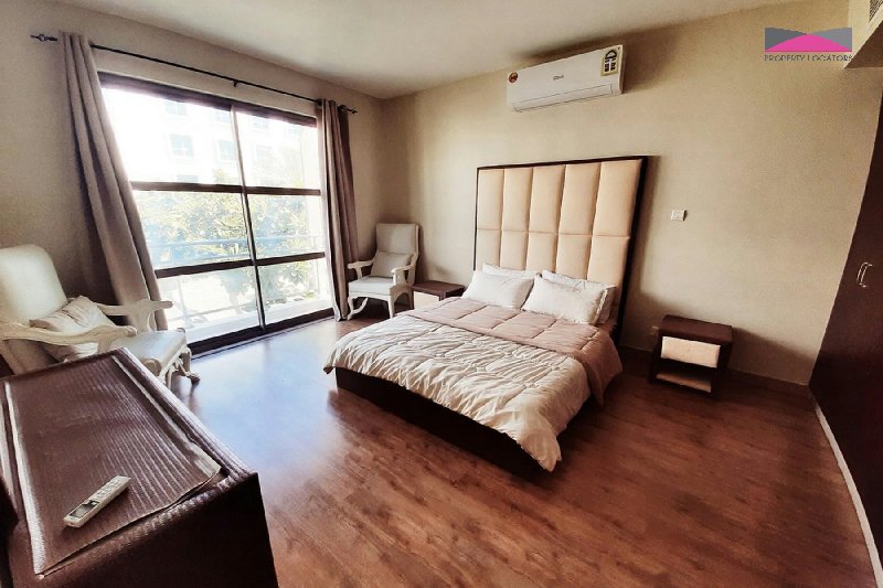 LUXURY BEACHFRONT VILLA | PRIVATE POOL & GARDEN | DIRECT BEACH ACCESS – Slide 11