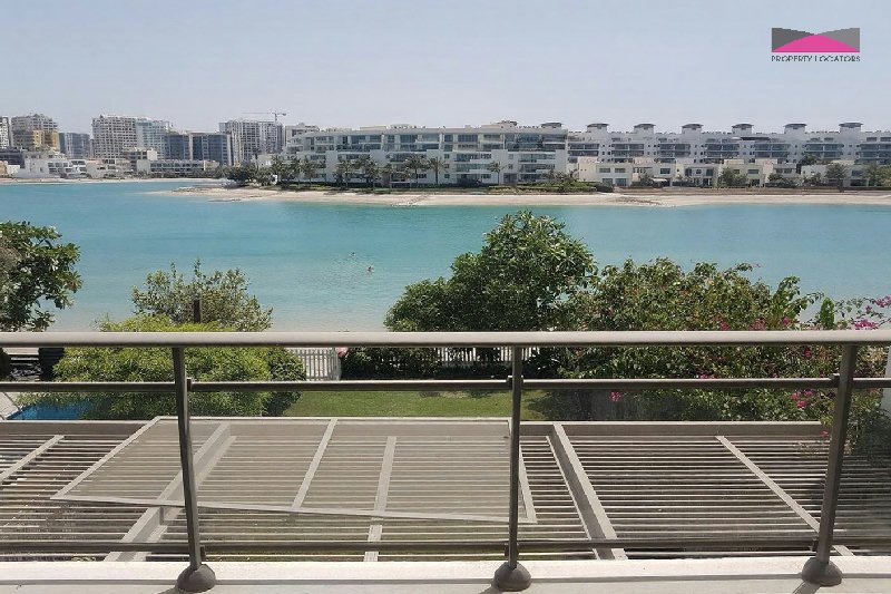 PRESTIGOUS BEACHFRONT PROPERTY | PRIVATE GARDEN | DIRECT BEACH ACCESS - View 2