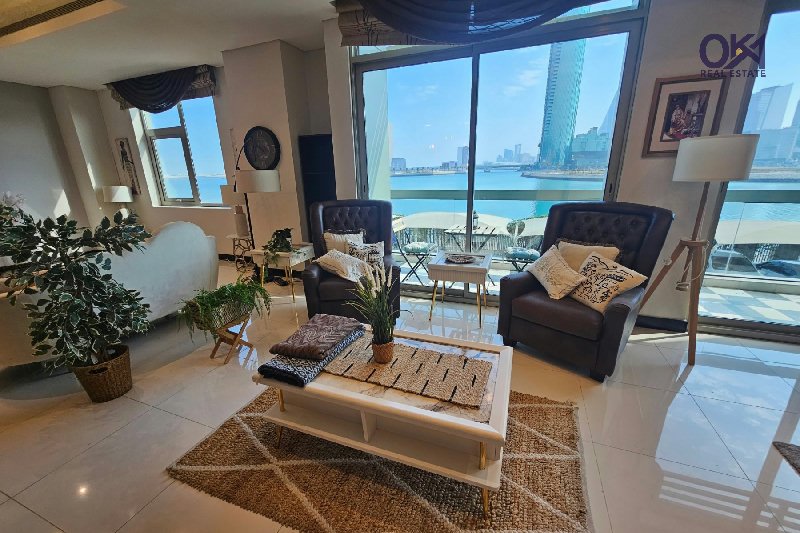 DUPLEX* 3 ASSIGNED PARKINGS * PRIVATE ENTRANCE - View 2