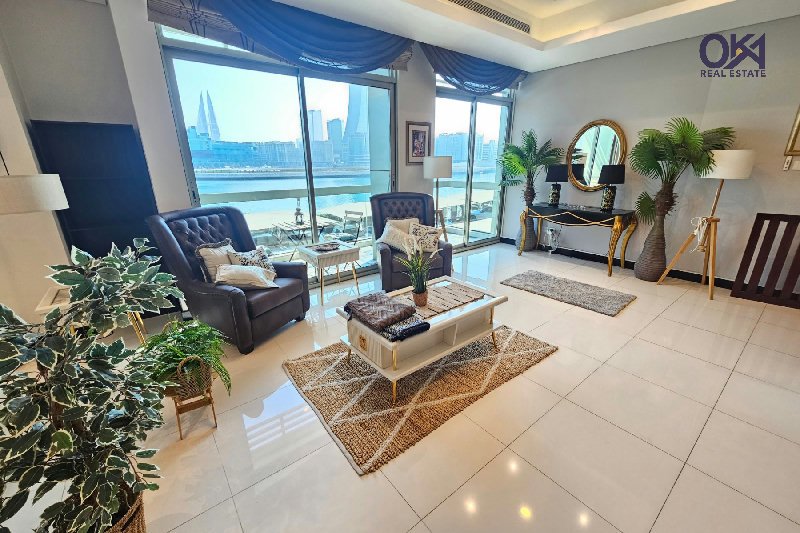 DUPLEX* 3 ASSIGNED PARKINGS * PRIVATE ENTRANCE – Slide 9