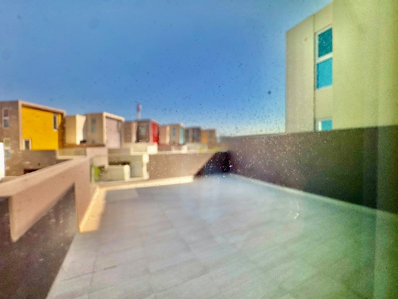 Stunning Waterfront Villa with Private Pool    – Slide 12