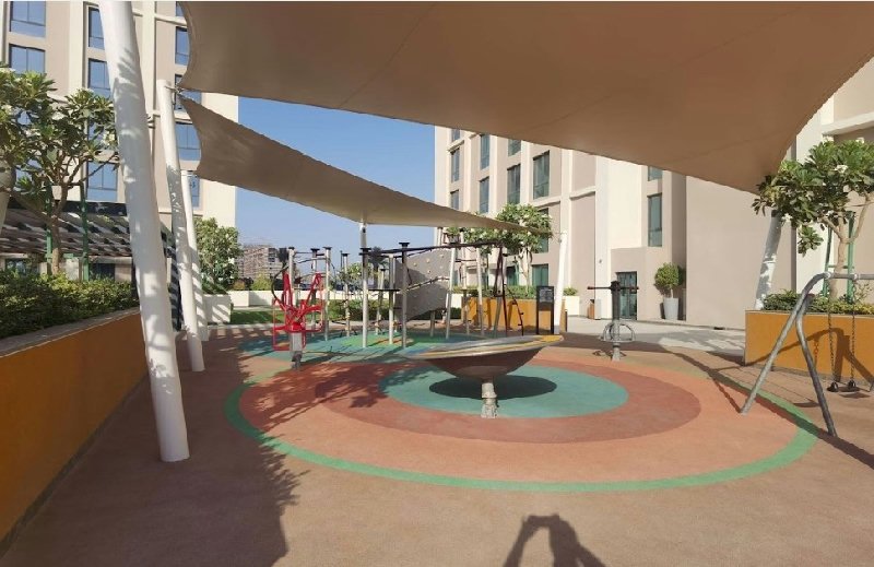 Luxury and comfort, prime location, modern design – Slide 7