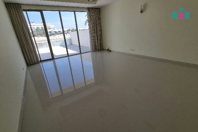 Tranquil Beach Compound with Turquois Views and Swimming Pools - View 3