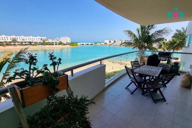 Dream Beachfront Home With a Stunning View, Terraced - Main view