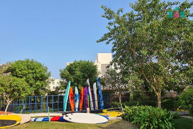 Gated Beachfront Community/Children's Facilities/Well Maintained – Slide 10